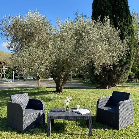Campingplatz Du Pont D'avignon Avignon